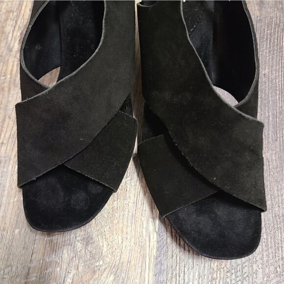 Vaneli Black Suede Thick Strappy Heeled Sandals - Picture 10 of 10